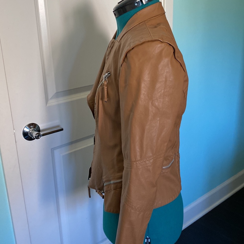 BLANK NYC VEGAN LEATHER MOTO JACKET - Picture 3 of 12